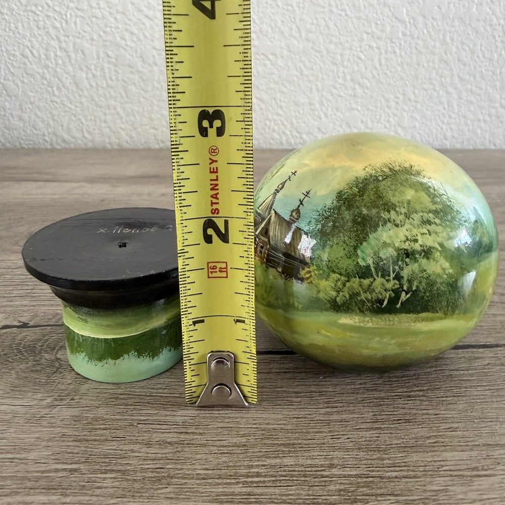 Vtg Russian Hand Painted Sphere Lacquer Wooden Trinket Cabin Forest Green Signed - Picture 5 of 12